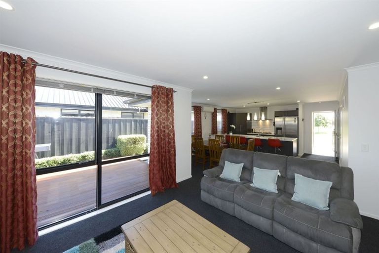 Photo of property in 22 Hartford Crescent, Rolleston, 7615