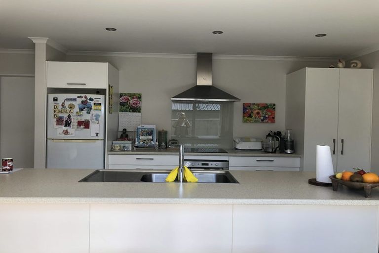 Photo of property in 1/88a Endeavour Drive, Whitby, Porirua, 5024