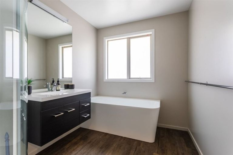 Photo of property in 15 Pineview Way, Motueka, 7196