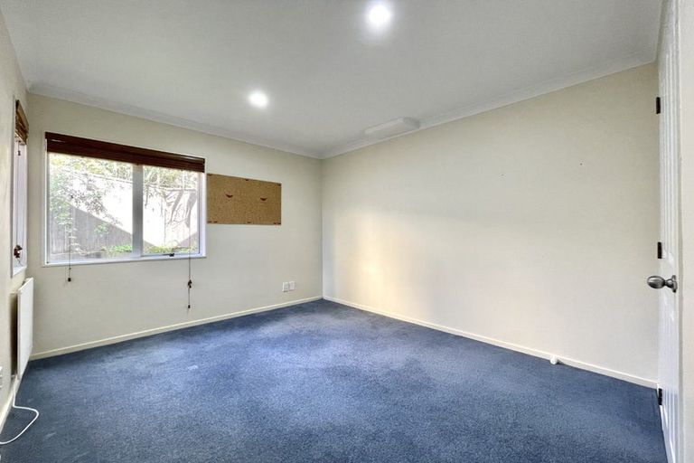 Photo of property in 37c Waverton Terrace, Churton Park, Wellington, 6037