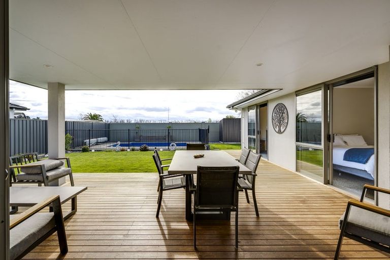 Photo of property in 10 Wanaka Place, Poraiti, Napier, 4112