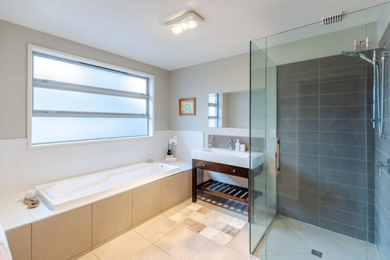 Photo of property in 19 Shalimar Place, Huntington, Hamilton, 3210