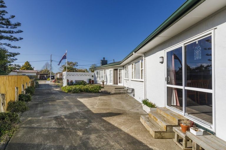 Photo of property in 79 Taumaihi Street, Bulls, 4818