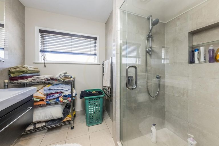 Photo of property in 4 Mcdivitt Street, Manurewa, Auckland, 2102