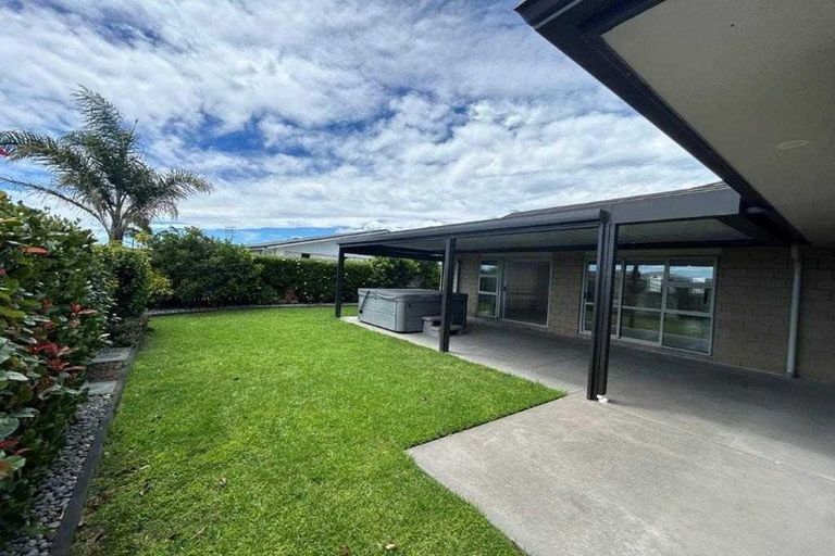 Photo of property in 30 Cupples Street, Papamoa Beach, Papamoa, 3118