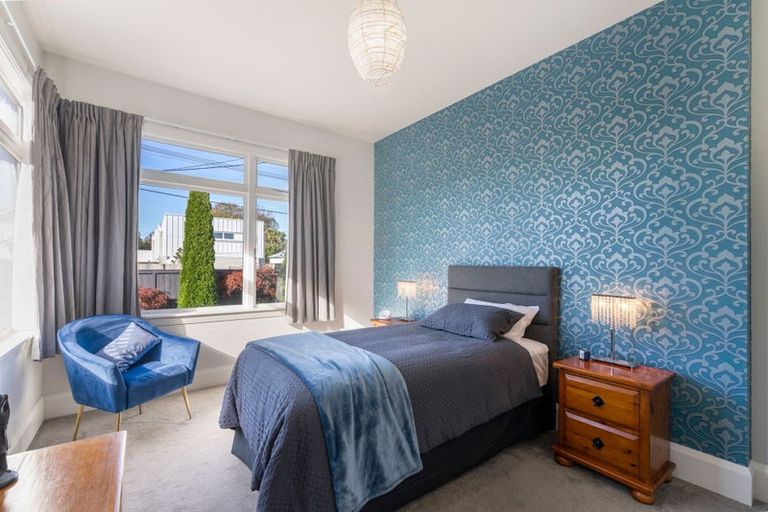 Photo of property in 35 Cleveland Street, Edgeware, Christchurch, 8013