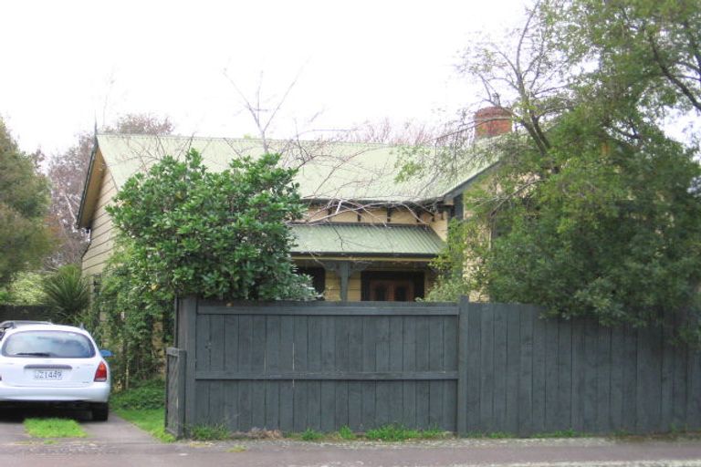 Photo of property in 29 Bourke Street, Palmerston North, 4410