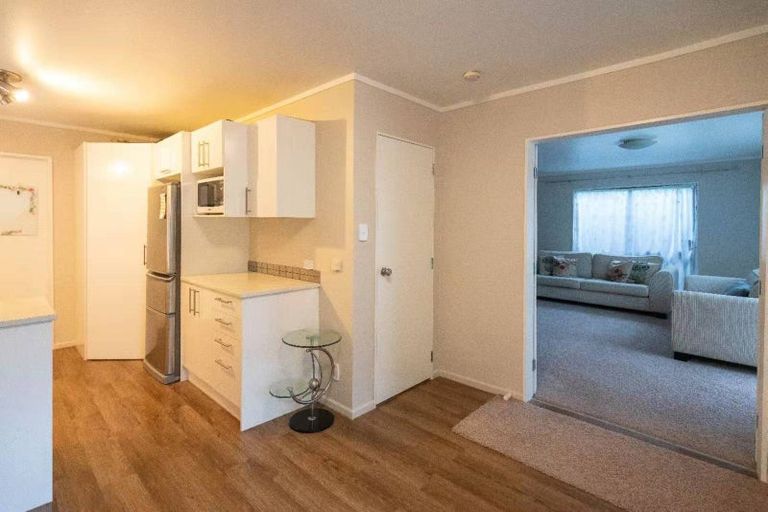 Photo of property in 10 Tio Tio Road, Miramar, Wellington, 6022