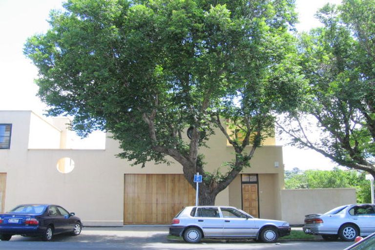 Photo of property in 10 Upland Road, Kelburn, Wellington, 6012