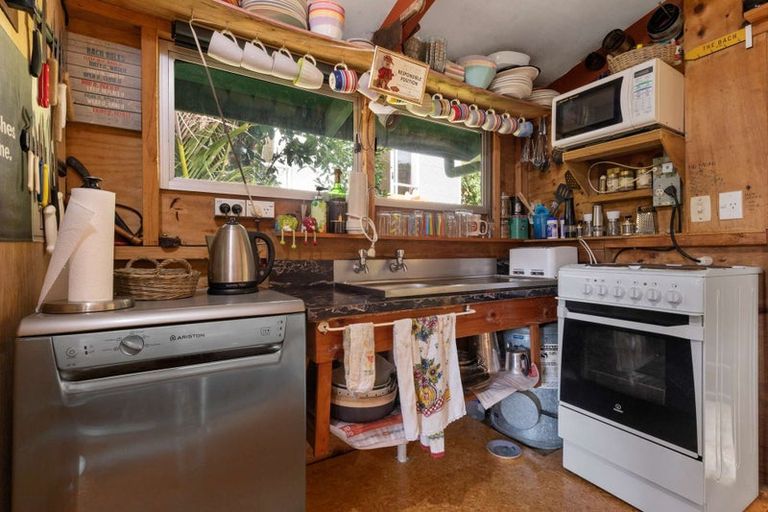 Photo of property in 18 Adlor Hill Road, Port Charles, Coromandel, 3584