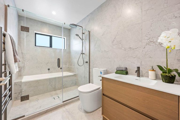 Photo of property in 40a Powrie Street, Glenfield, Auckland, 0629