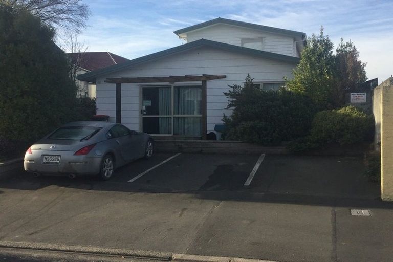 Photo of property in 25 Clyde Street, North Dunedin, Dunedin, 9016