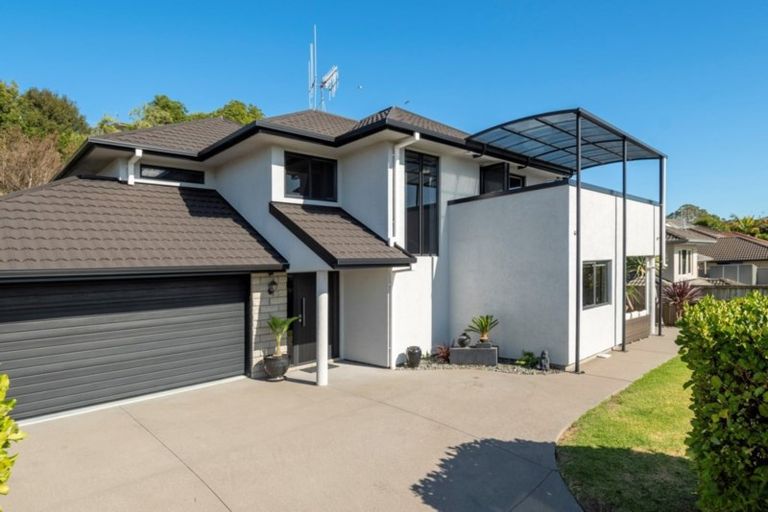 Photo of property in 26 Waipuna Grove, Welcome Bay, Tauranga, 3112