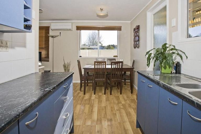 Photo of property in 8 Bain Place, Bucklands Beach, Auckland, 2014