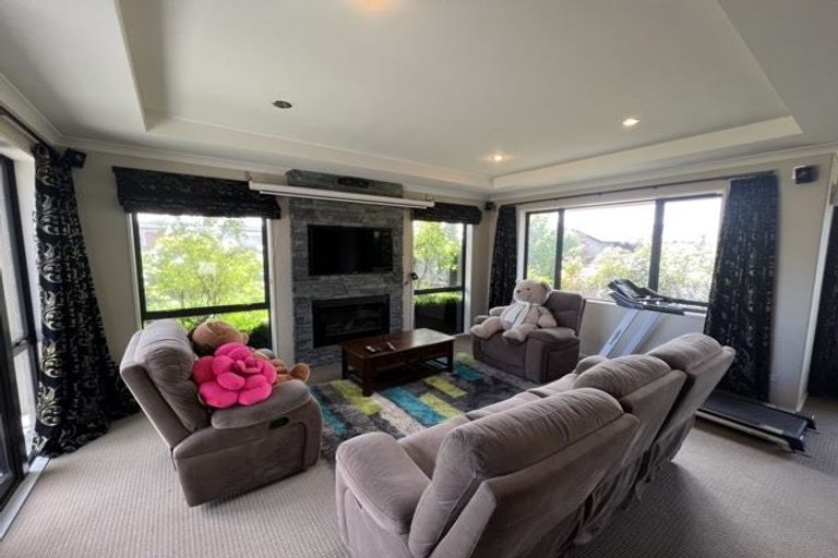 Photo of property in 8 Handley Crescent, Wigram, Christchurch, 8042