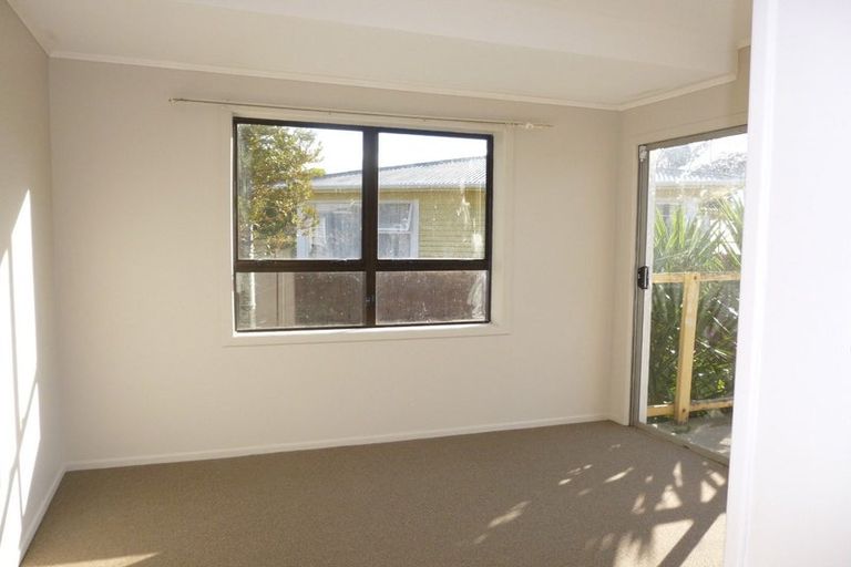 Photo of property in 17 Cricket Place, Melville, Hamilton, 3206