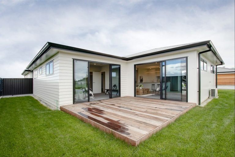 Photo of property in 8 Wai Whatu Street, Meeanee, Napier, 4110