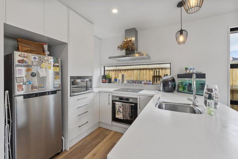 Photo of property in 10 Tara Crescent, Woodend, 7610