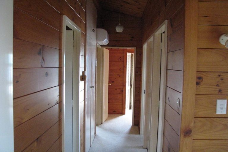 Photo of property in 14 Binda Place, Botany Downs, Auckland, 2010