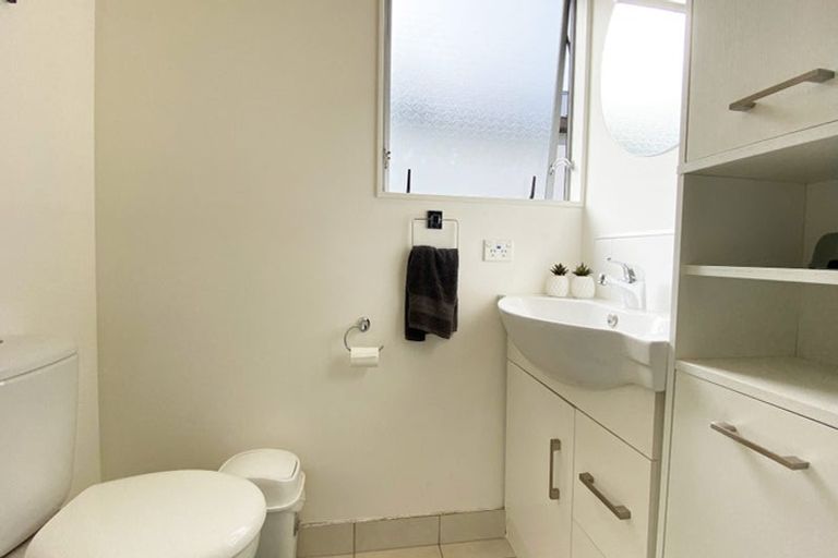 Photo of property in 40 Kirikiri Lane, East Tamaki, Auckland, 2013