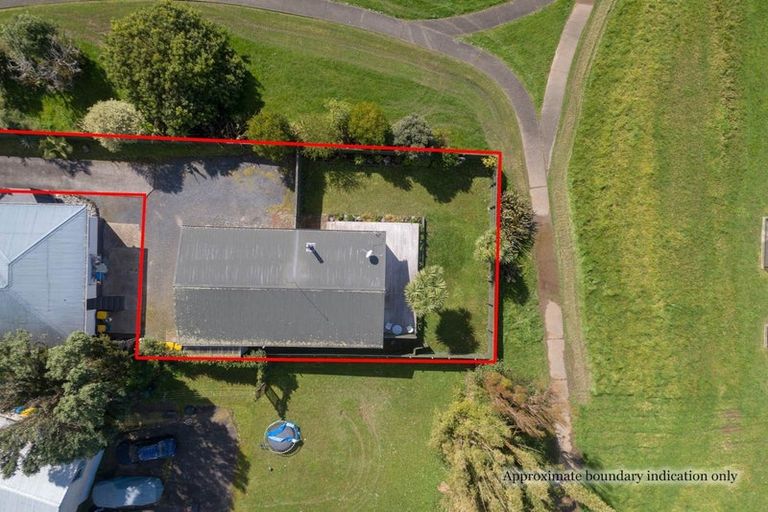 Photo of property in 2/106 Seymour Road, Sunnyvale, Auckland, 0612