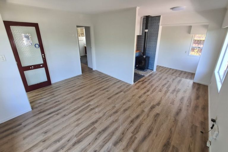 Photo of property in 28 Glynnbrooke Street, Te Atatu South, Auckland, 0610