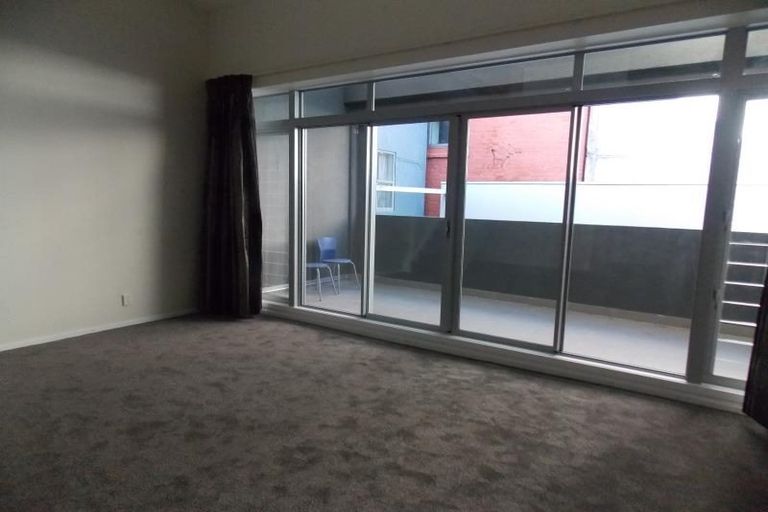 Photo of property in 35 Torrens Terrace, Mount Cook, Wellington, 6011