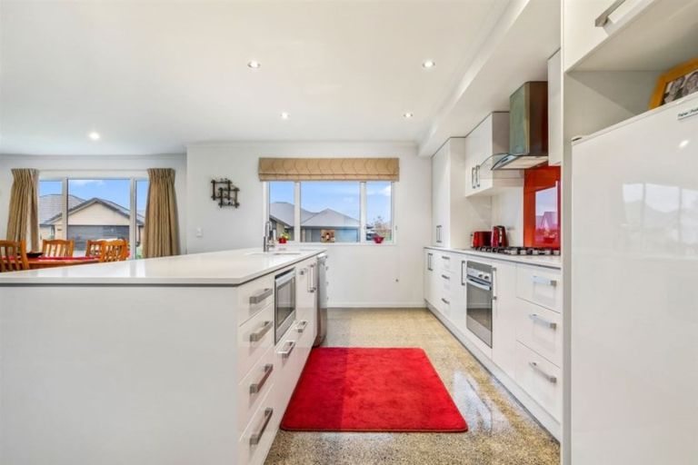 Photo of property in 5 Holly Place, Rangiora, 7400