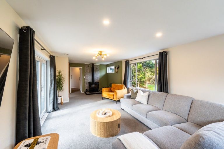 Photo of property in 10 Mahuri Road, Otatara, Invercargill, 9879