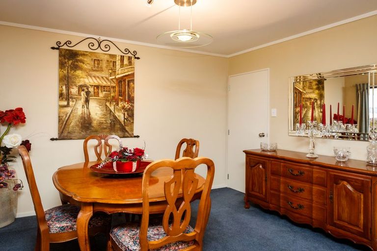 Photo of property in 11 Aspen Way, Kelvin Grove, Palmerston North, 4414