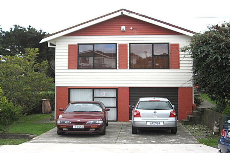 Photo of property in Bellevue School, 8 Bancroft Terrace, Newlands, Wellington, 6037