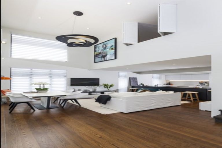 Photo of property in 26a Peterborough Street, Christchurch Central, Christchurch, 8013