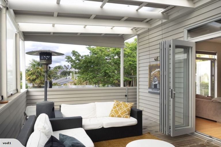 Photo of property in 17 Grosvenor Street, Grey Lynn, Auckland, 1021