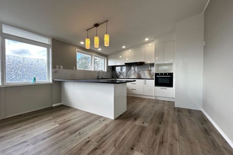 Photo of property in 203 Don Buck Road, Massey, Auckland, 0614