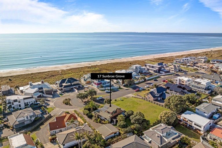 Photo of property in 17 Sunbrae Grove, Mount Maunganui, 3116