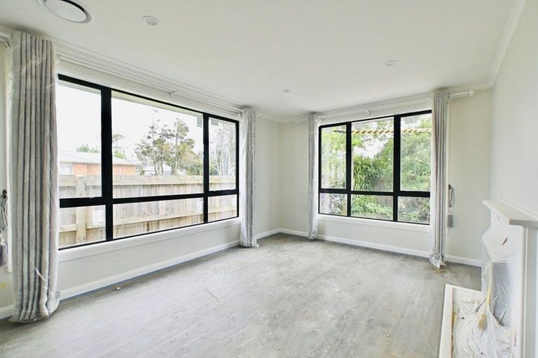 Photo of property in 9 Forbes Road, Favona, Auckland, 2024