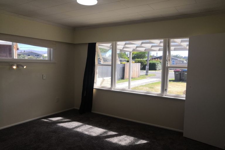 Photo of property in 19 Campbell Street, Alexandra, 9320