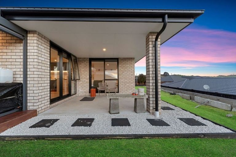 Photo of property in 100 Hitchen Road, Pokeno, 2402