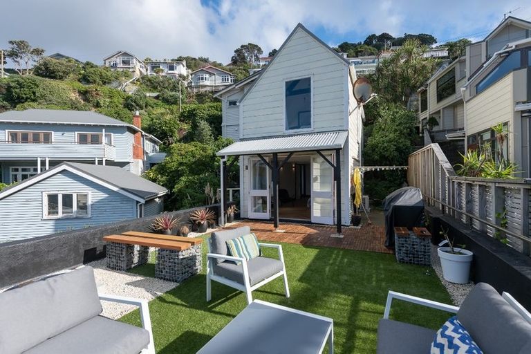 Photo of property in 1/77 Maida Vale Road, Roseneath, Wellington, 6011