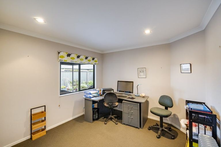 Photo of property in 9 Pacific Avenue, Poraiti, Napier, 4112
