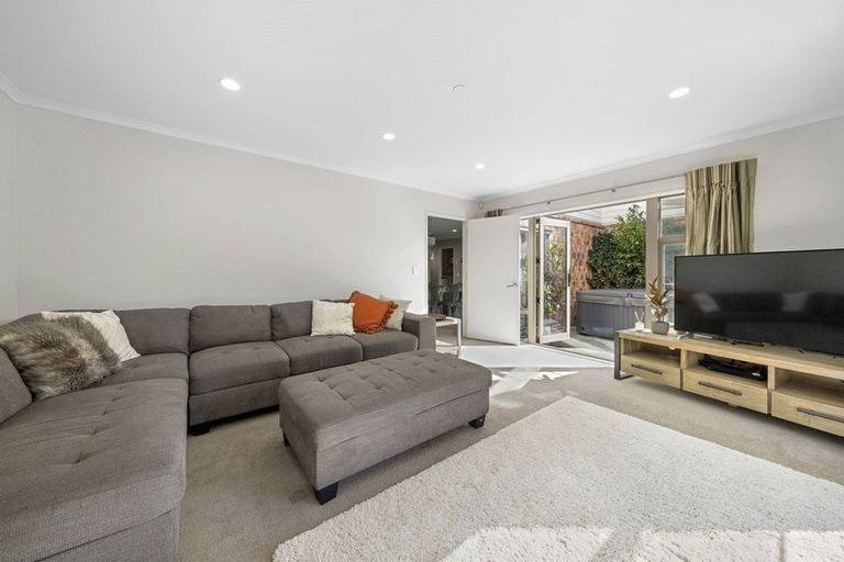 Photo of property in 42 Evergreen Crescent, Trentham, Upper Hutt, 5018