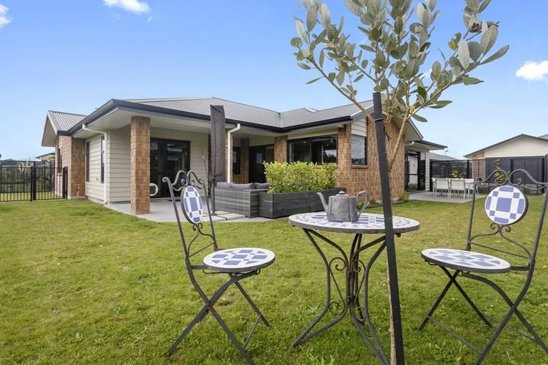 Photo of property in 13 Maison Way, Rangatira Park, Taupo, 3330