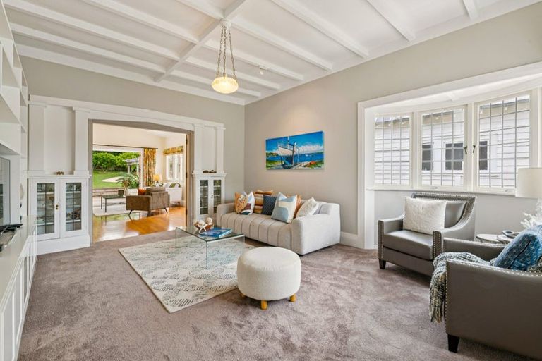 Photo of property in 6 Seabreeze Road, Narrow Neck, Auckland, 0624