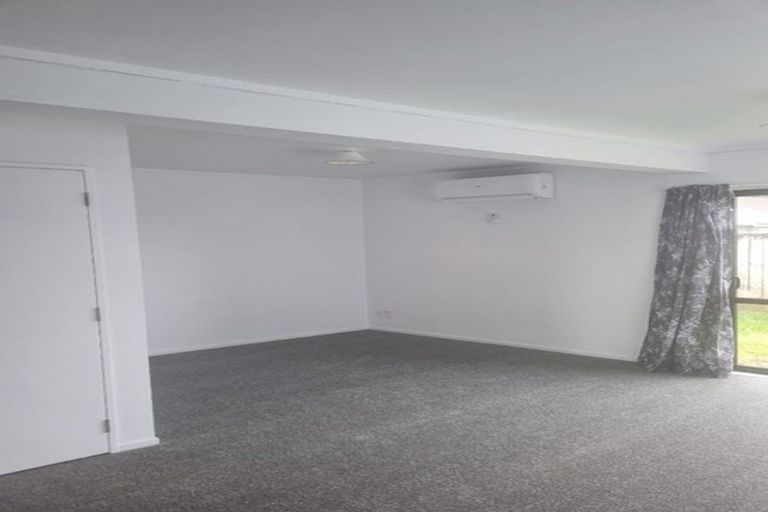 Photo of property in 14 Solveig Place, Randwick Park, Auckland, 2105