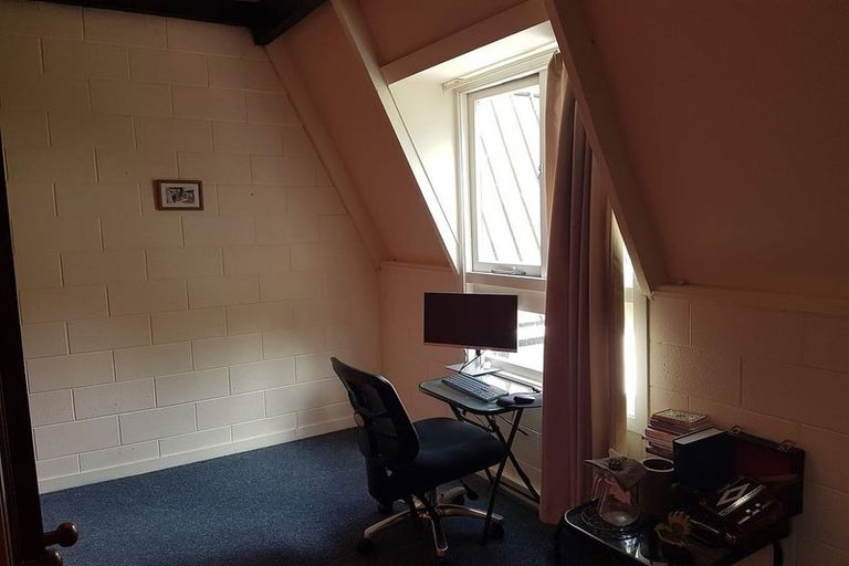 Photo of property in 24/10 Pitarua Street, Thorndon, Wellington, 6011