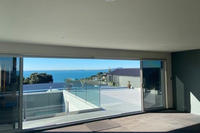 Photo of property in 1/67 Gulf View Road, Murrays Bay, Auckland, 0630