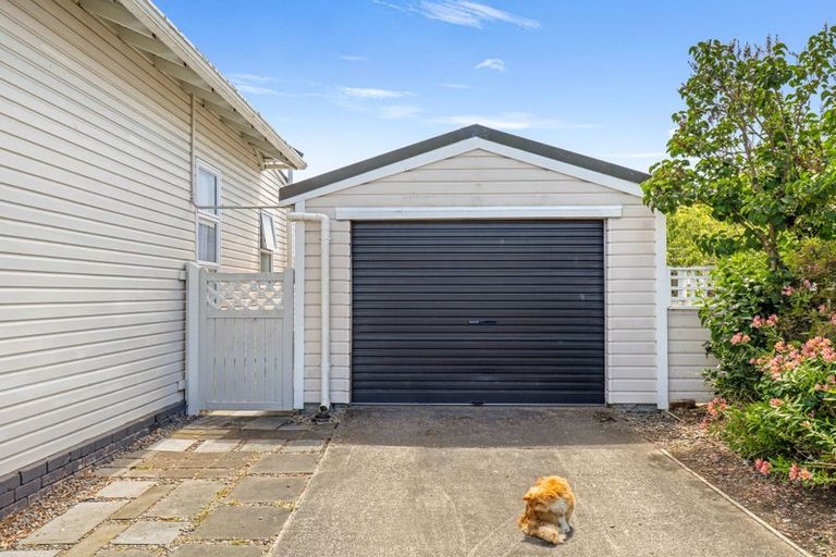 Photo of property in 102 Gonville Avenue, Gonville, Whanganui, 4501