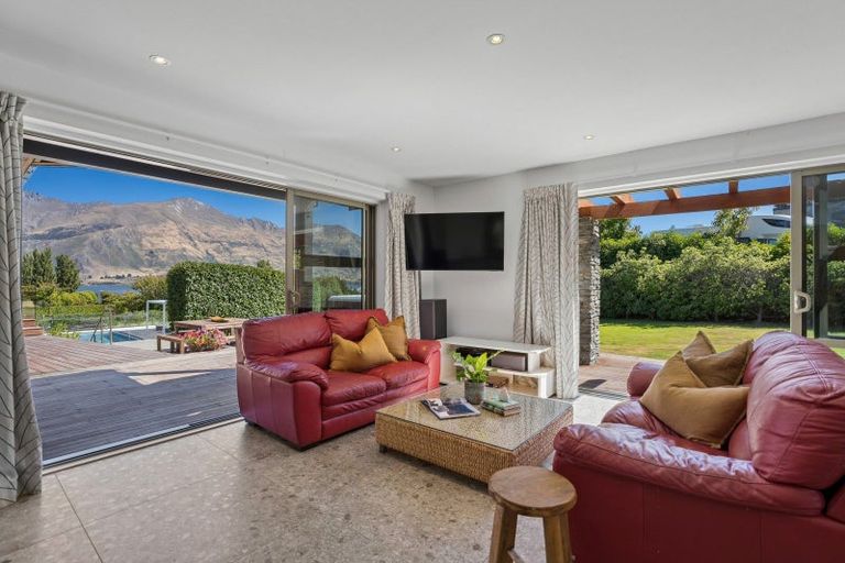 Photo of property in 314 Beacon Point Road, Wanaka, 9305