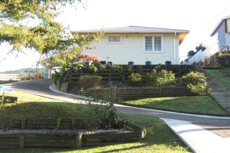 Photo of property in 9 Manor Drive, Stokes Valley, Lower Hutt, 5019