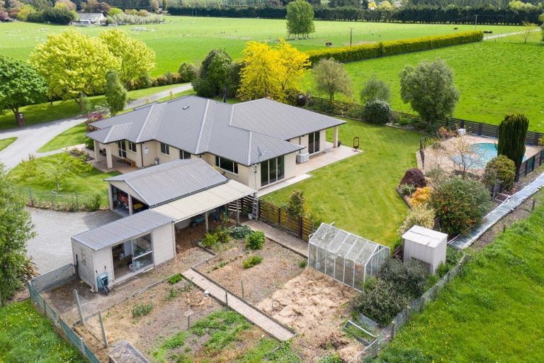 Photo of property in 128 Johnstone Street, Tinwald, Ashburton, 7774